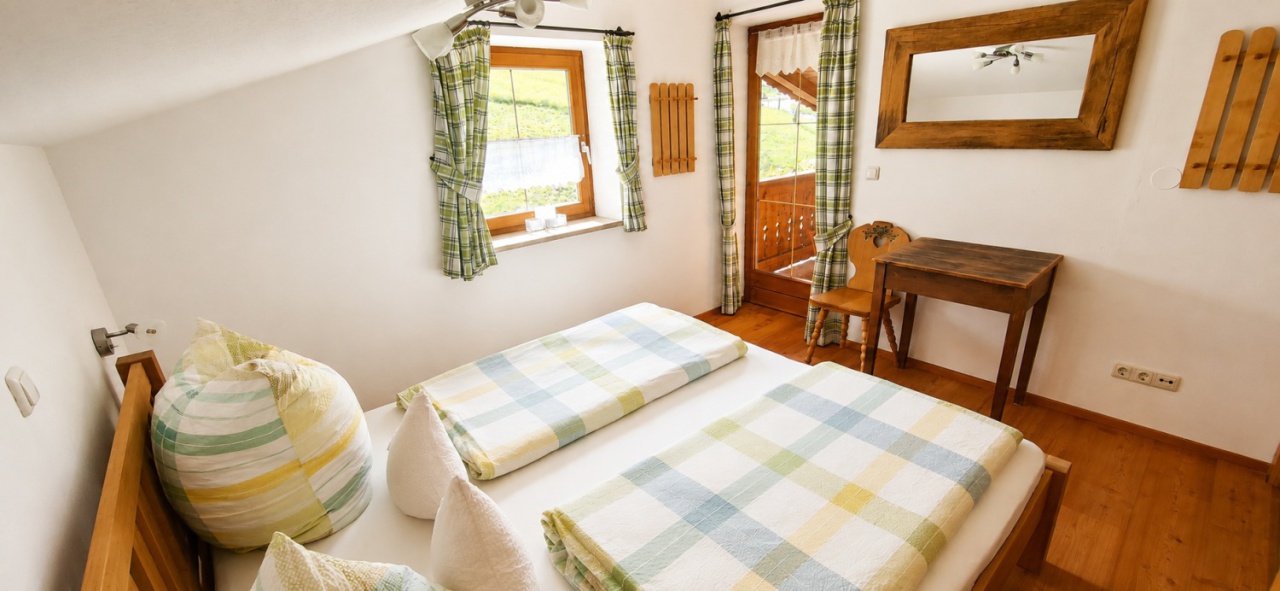1. Schlafzimmer Göll DG